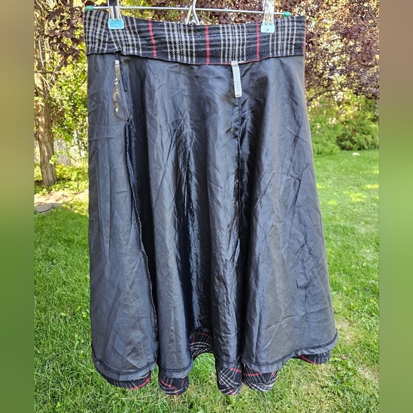Vintage Plaid Midi Skirt - Picture 8 of 10